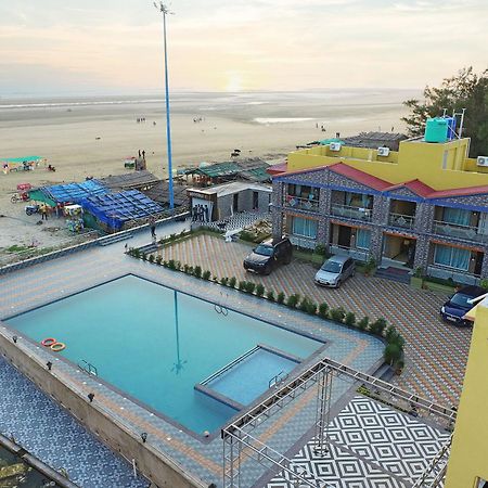 Goa Beach Resort On Beach Mandarmani Dış mekan fotoğraf