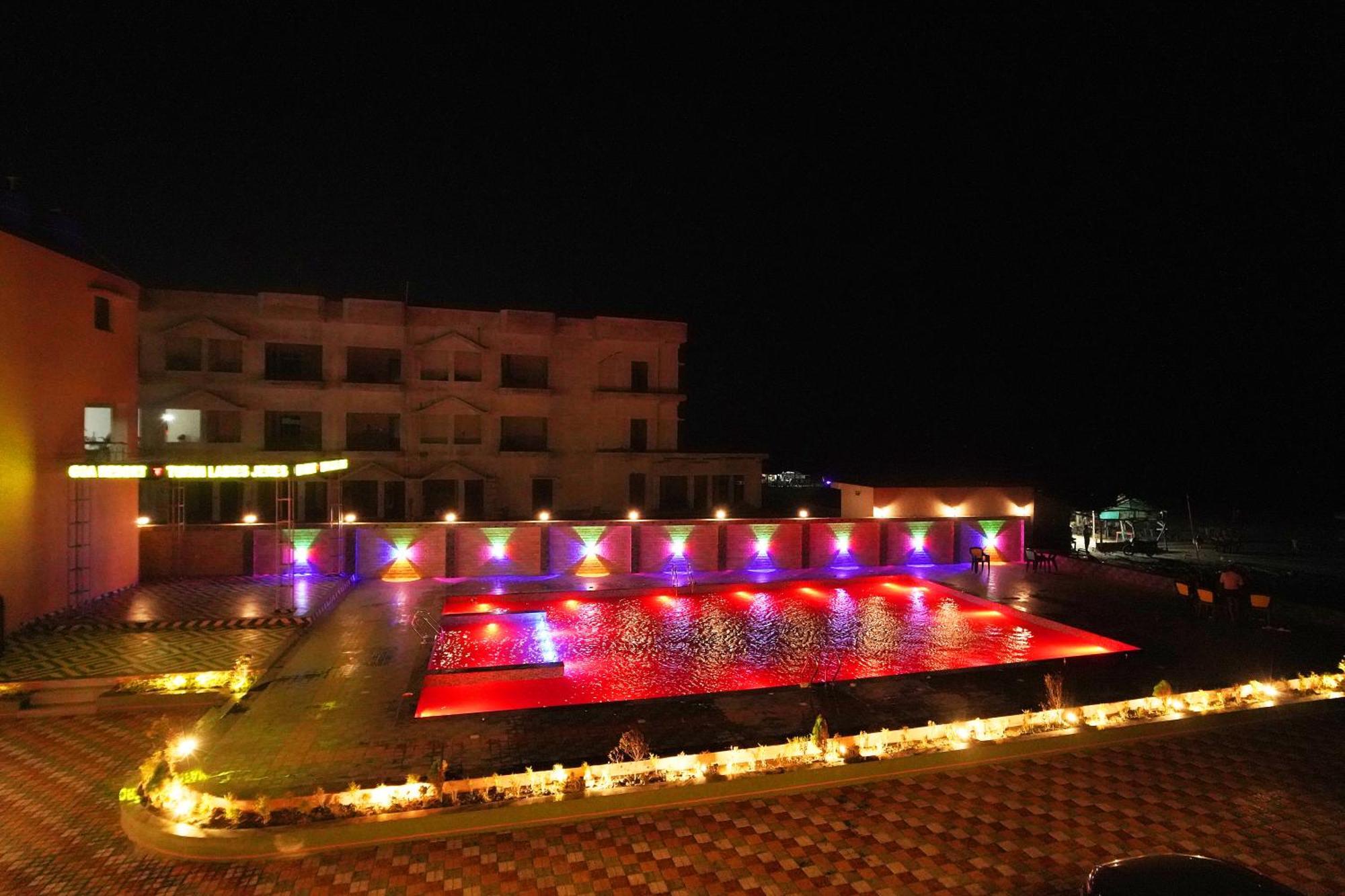 Goa Beach Resort On Beach Mandarmani Dış mekan fotoğraf
